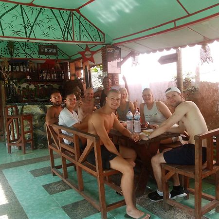 بوكيت لاوانج Lucky Bamboo'Bungalows-Resto And Orangutan Jungle Trekking Tours المظهر الخارجي الصورة