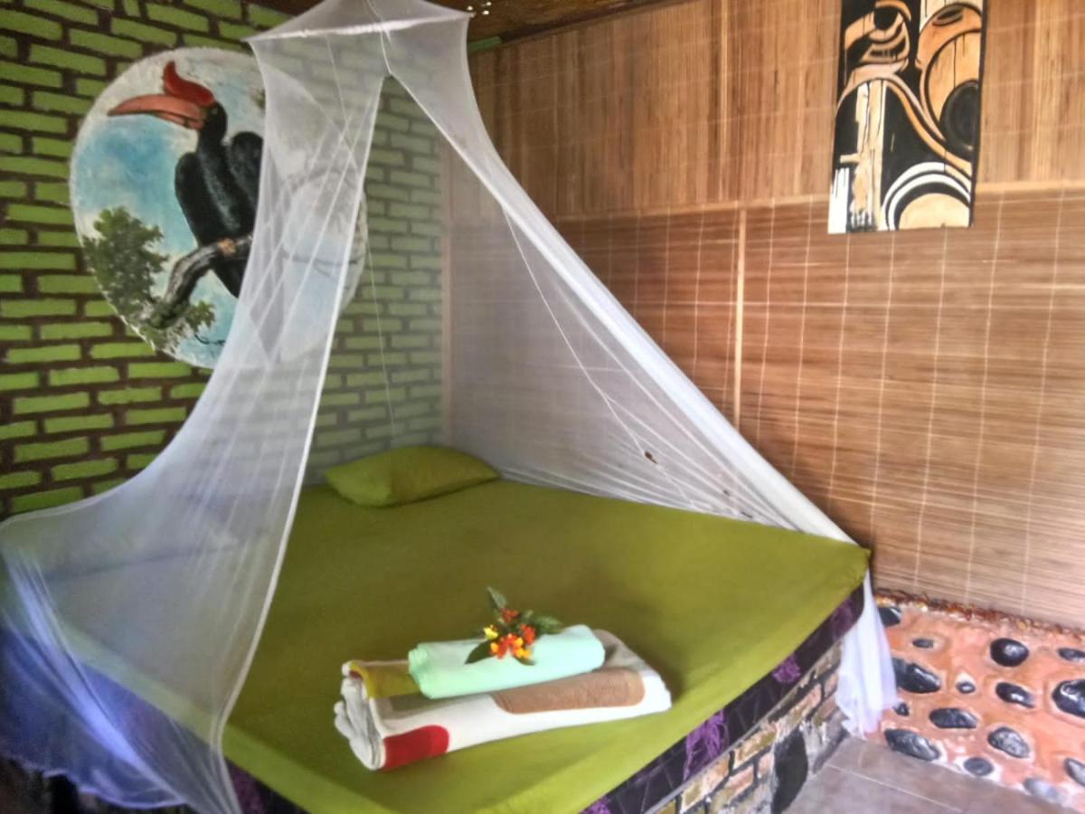 بوكيت لاوانج Lucky Bamboo'Bungalows-Resto And Orangutan Jungle Trekking Tours المظهر الخارجي الصورة