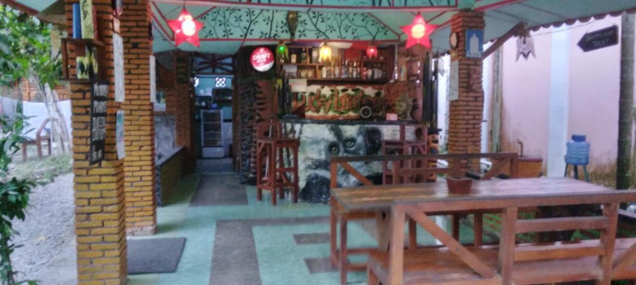 بوكيت لاوانج Lucky Bamboo'Bungalows-Resto And Orangutan Jungle Trekking Tours المظهر الخارجي الصورة