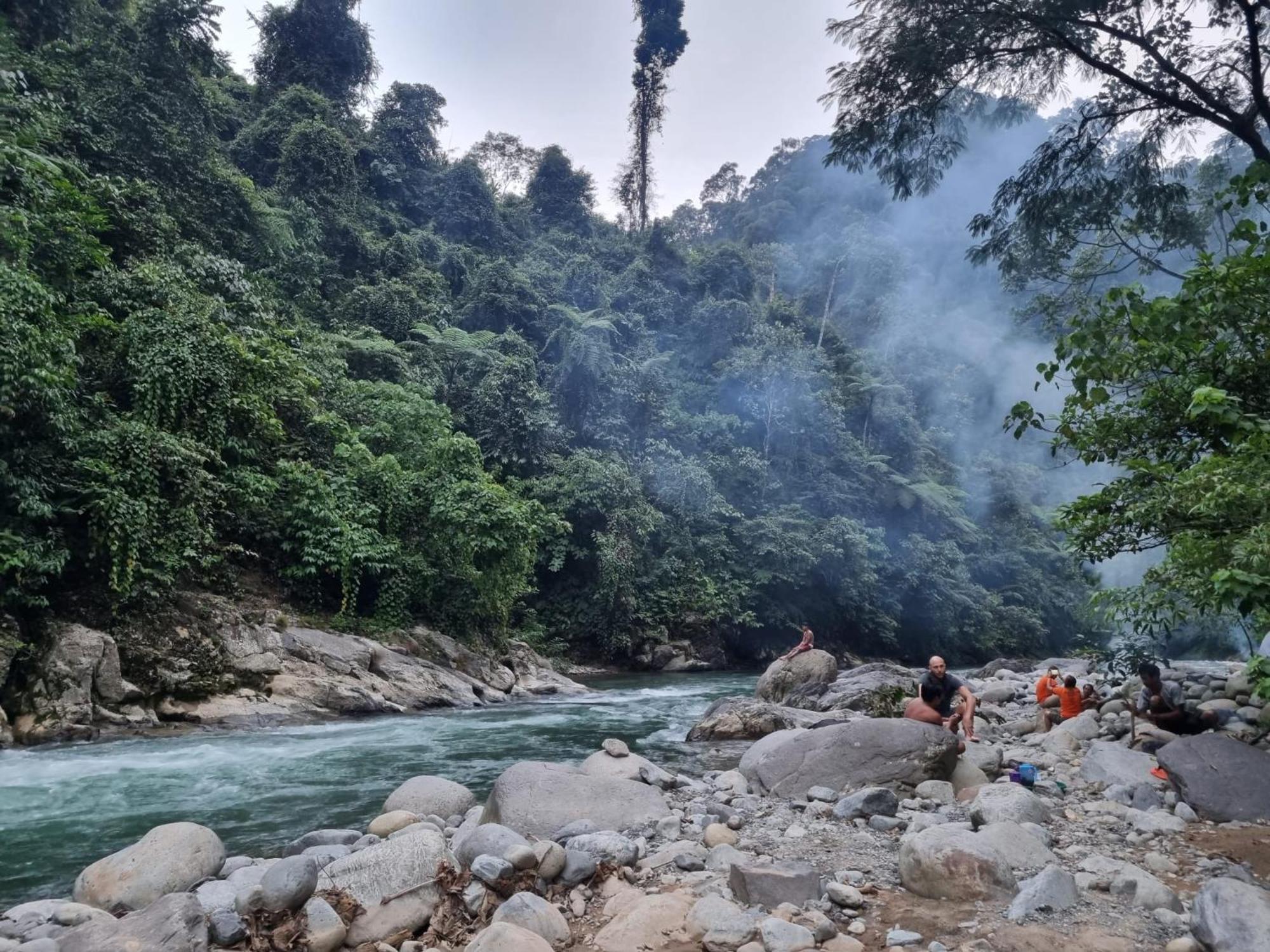 بوكيت لاوانج Lucky Bamboo'Bungalows-Resto And Orangutan Jungle Trekking Tours المظهر الخارجي الصورة